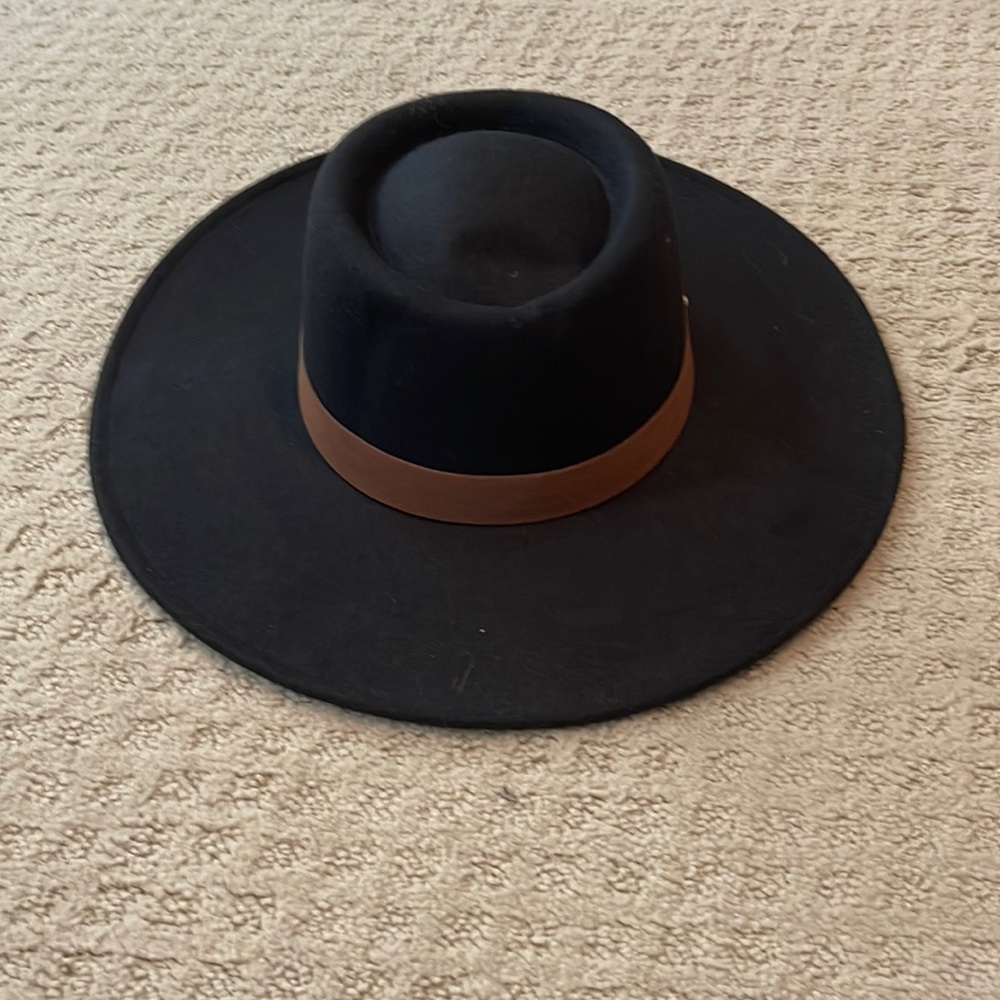 Vici hat